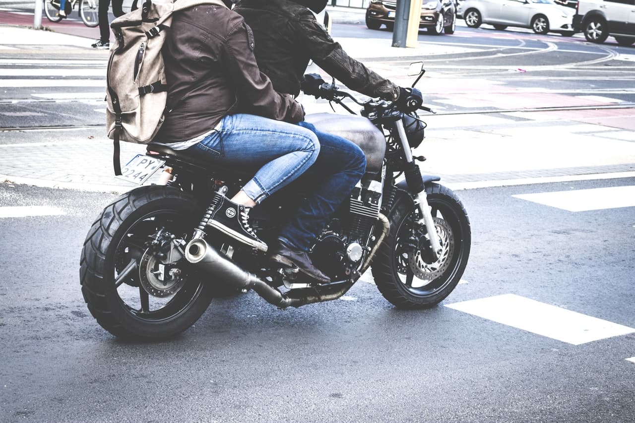 These new riders will benefit from the best guide to motorcycle classes in Tucson.